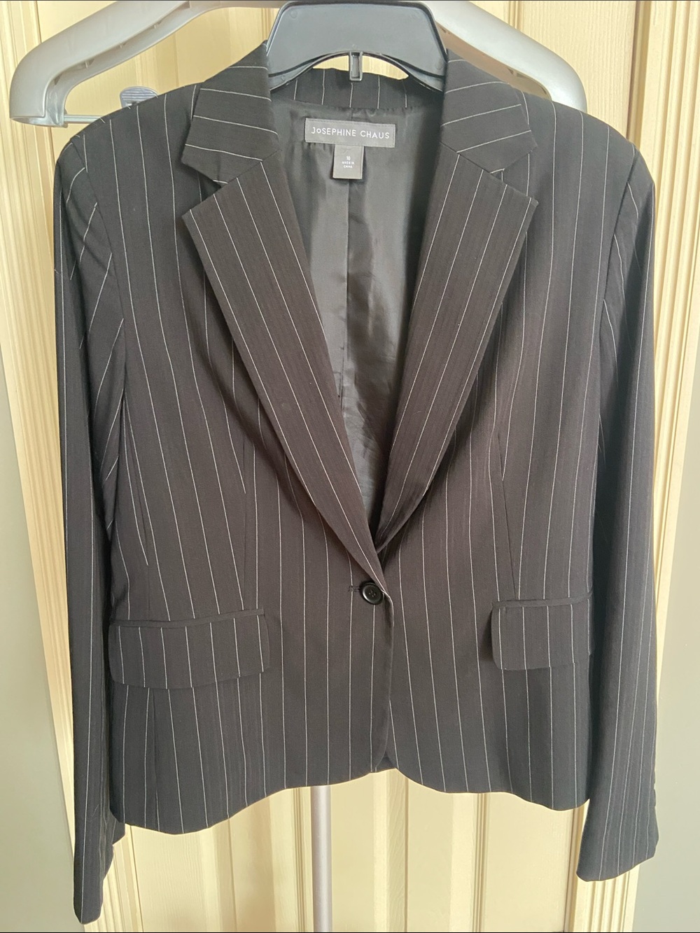 Josephine Chaus Black Pinstripe Single-Button Blazer Size 10
